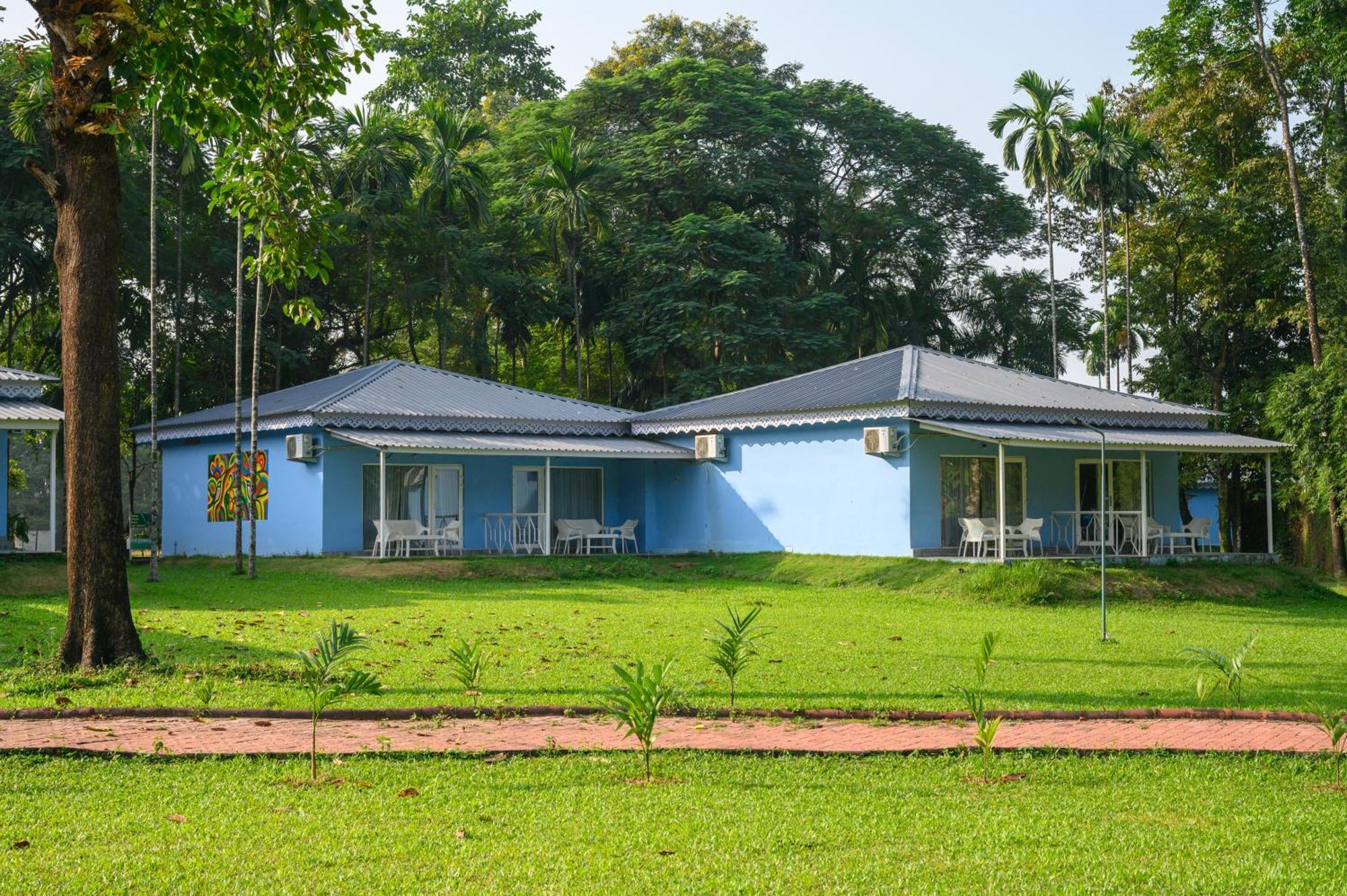 Sinclairs Retreat Dooars, Chalsa Hotel Exterior photo