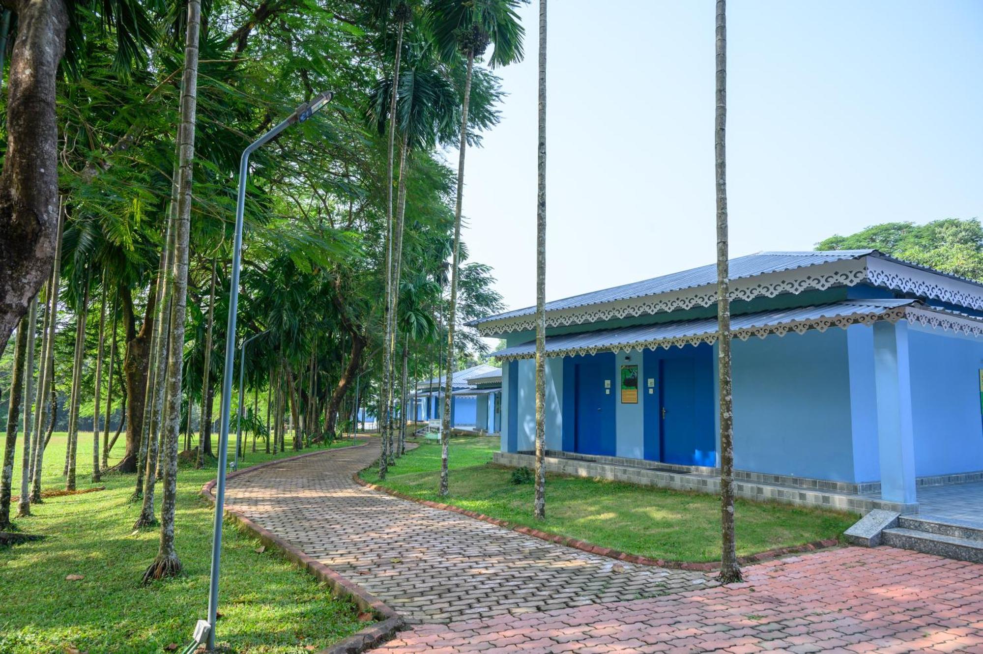 Sinclairs Retreat Dooars, Chalsa Hotel Exterior photo